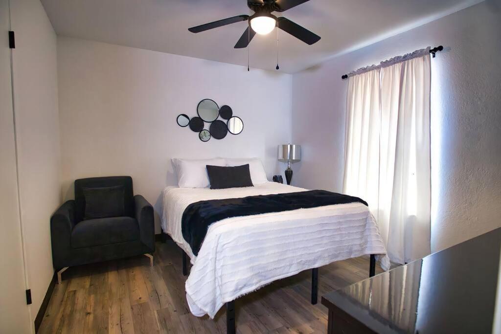Chic & Cozy 2 Bedroom - 1 Bathroom - Rated Best Eagle Pass Eksteriør bilde
