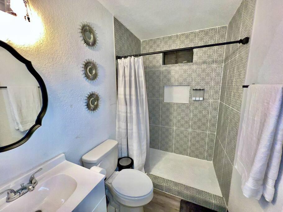 Chic & Cozy 2 Bedroom - 1 Bathroom - Rated Best Eagle Pass Eksteriør bilde